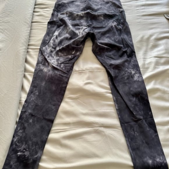 The Gym People Women's Leggings SIZE L **TIE DYE PATTERN**  POCKETS - Picture 3 of 6